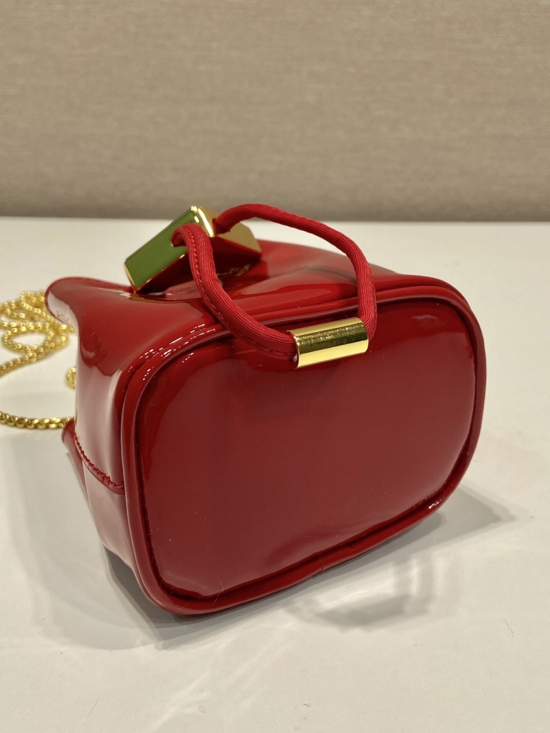 Pra*a bucket bags
